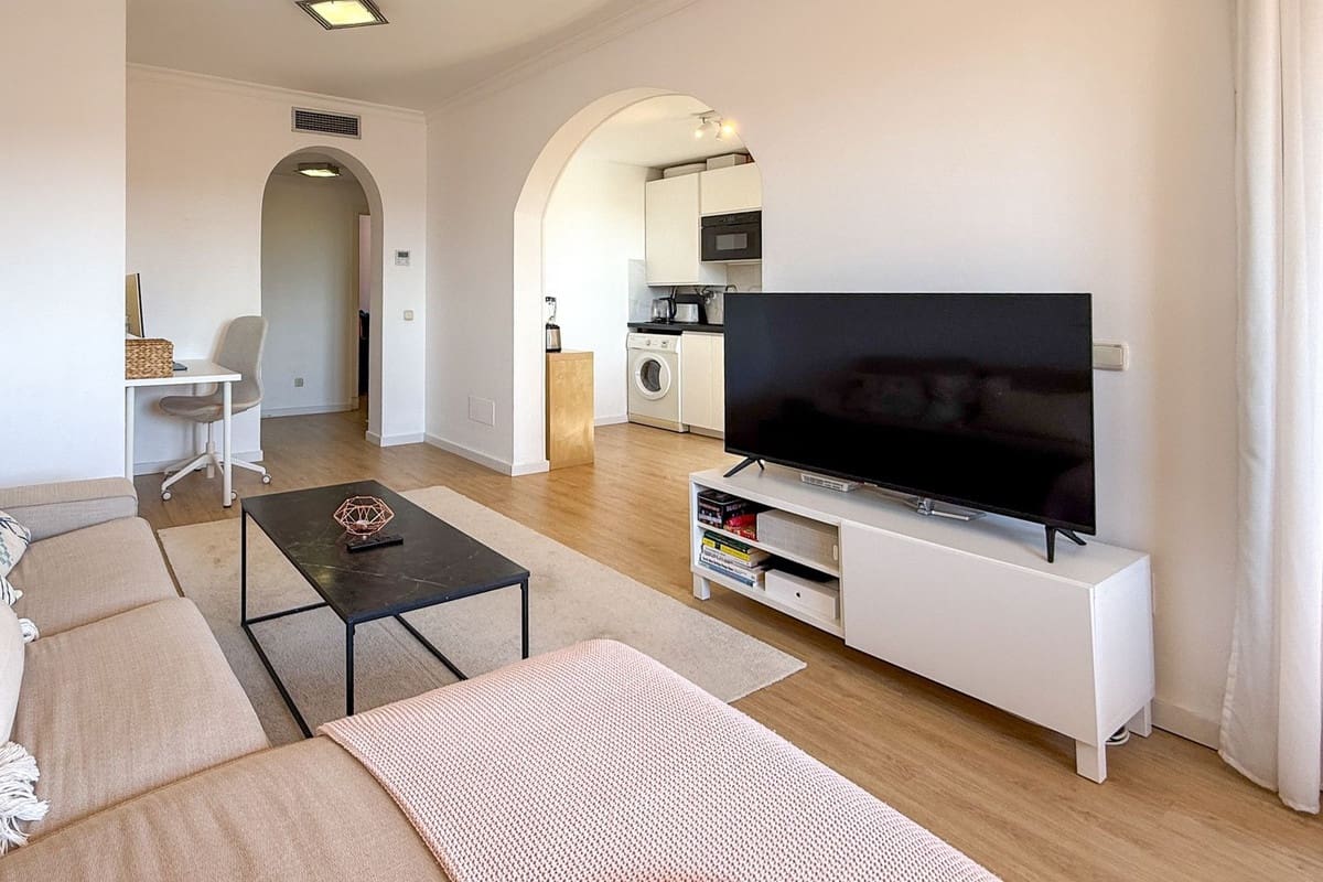 1 camera da letto Appartamento in vendita in New Golden Mile con piscina garage - 275.000 € (Rif: 9536933)