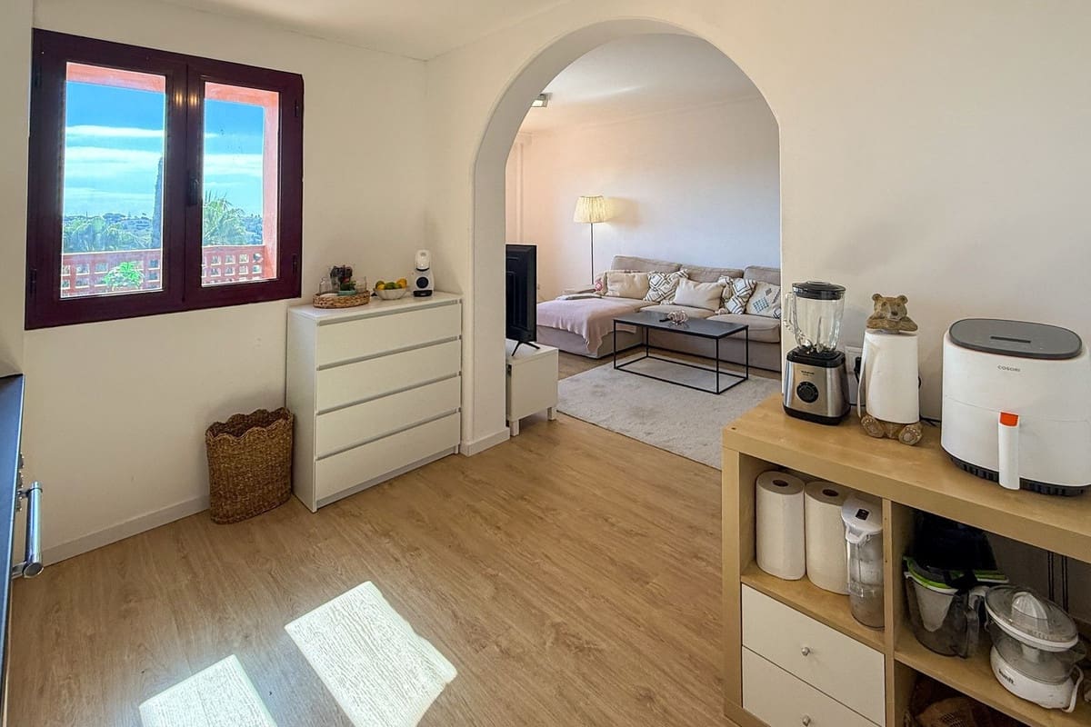 1 camera da letto Appartamento in vendita in New Golden Mile con piscina garage - 275.000 € (Rif: 9536933)