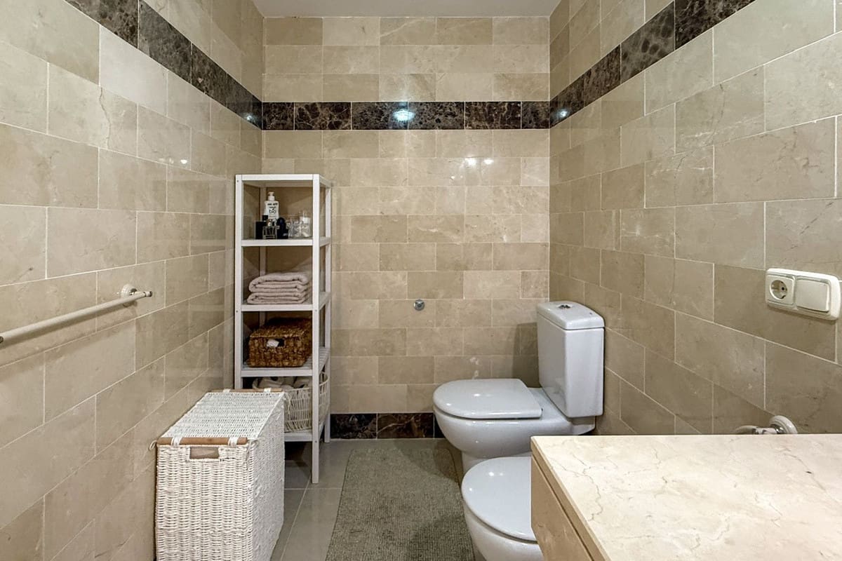 1 camera da letto Appartamento in vendita in New Golden Mile con piscina garage - 275.000 € (Rif: 9536933)