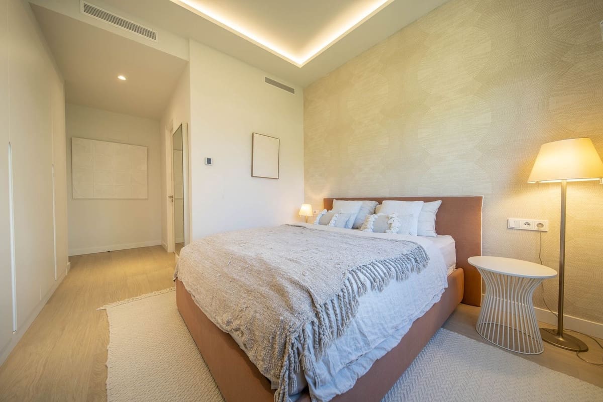 4 soverom Kjedet enebolig til salgs i Marbella med svømmebasseng garasje - € 2 450 000 (Ref: 9536949)