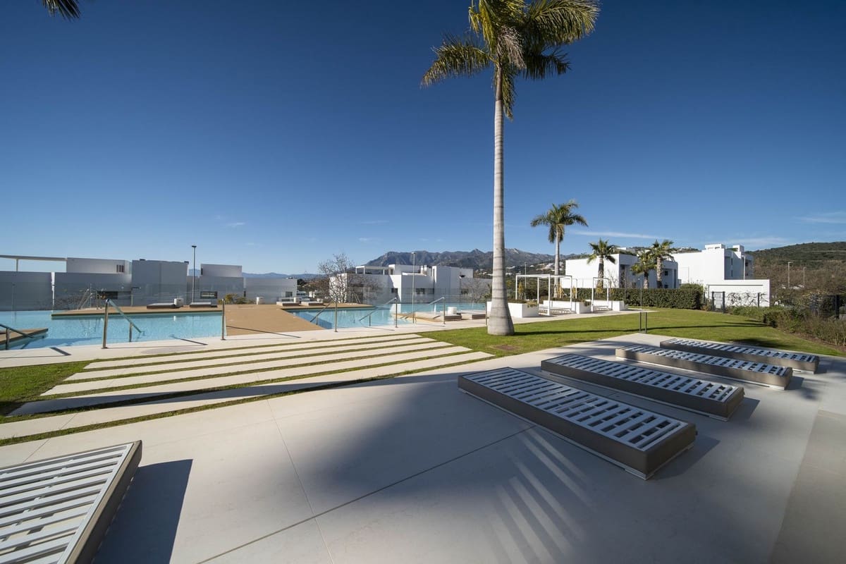 4 soverom Kjedet enebolig til salgs i Marbella med svømmebasseng garasje - € 2 450 000 (Ref: 9536949)