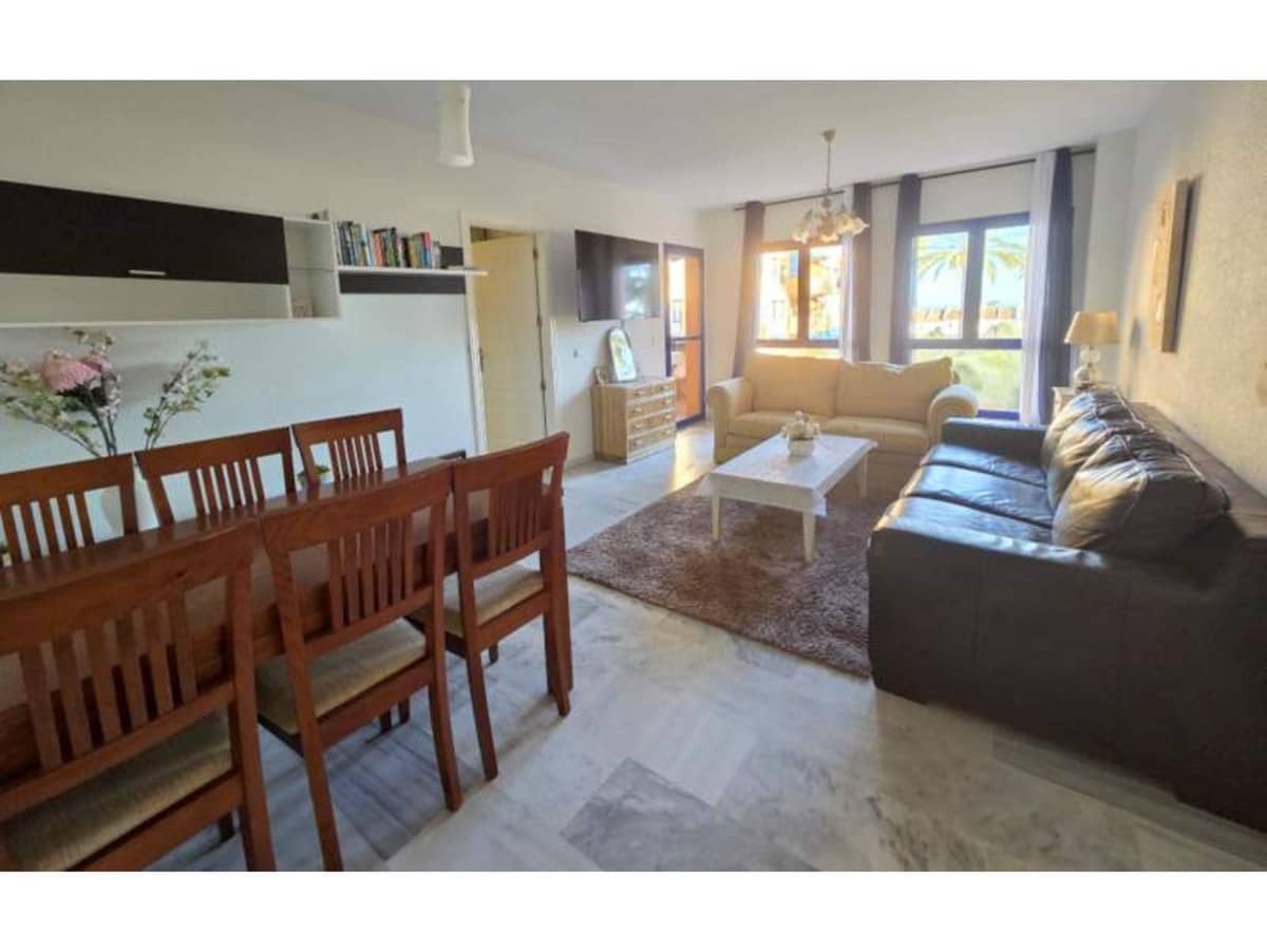 2 chambre Appartement à vendre à La Duquesa / Puerto de la Duquesa avec piscine garage - 275 000 € (Ref: 9536970)