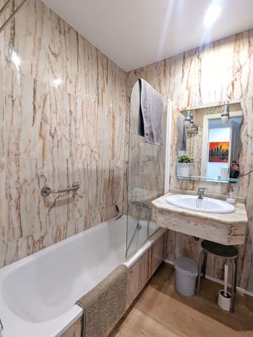 2 soverom Leilighet til salgs i Torrequebrada, Benalmádena med svømmebasseng garasje - € 350 000 (Ref: 9536972)