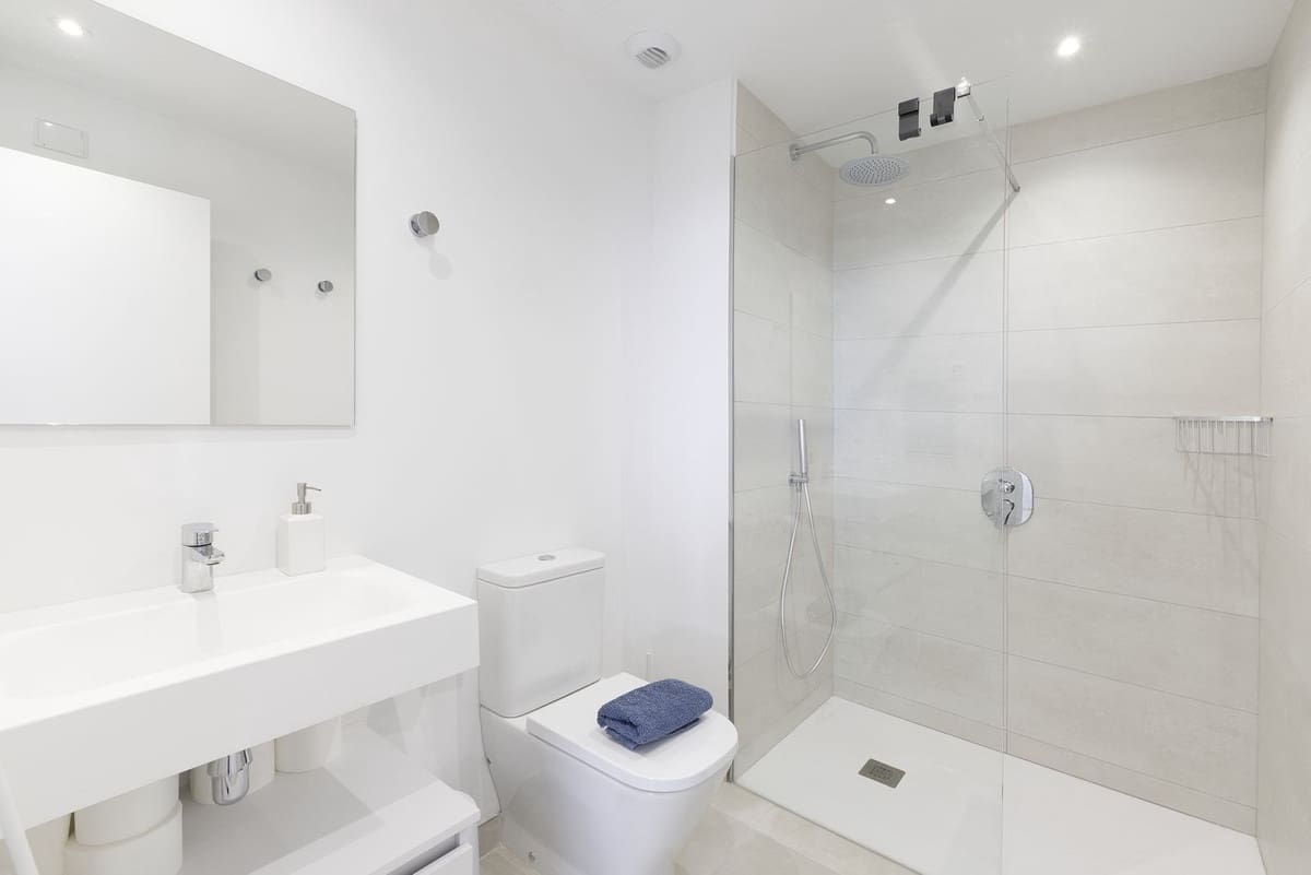 2 soveværelse Lejlighed til salg i Fuengirola med swimmingpool garage - € 479.000 (Ref: 9536981)