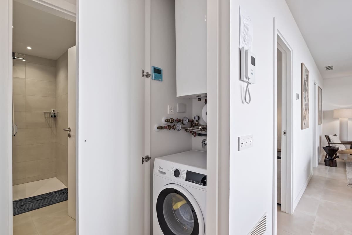 2 soveværelse Lejlighed til salg i Fuengirola med swimmingpool garage - € 479.000 (Ref: 9536981)