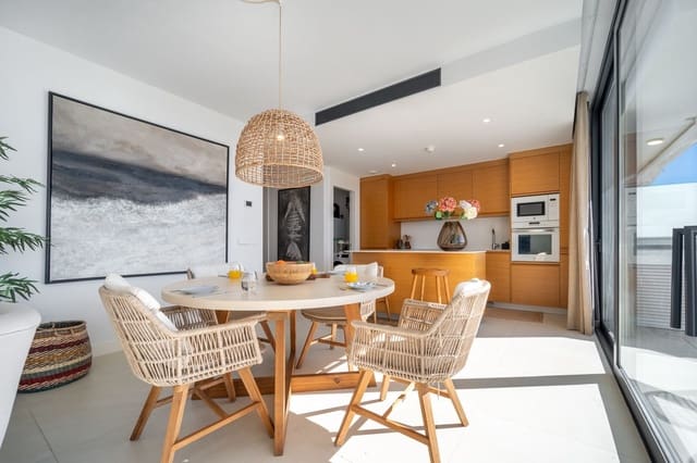 Apartamento de 2 habitaciones en Fuengirola en venta con piscina garaje - 630.000 € (Ref: 9536987)