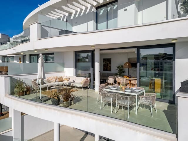 Apartamento de 2 habitaciones en Fuengirola en venta con piscina garaje - 630.000 € (Ref: 9536987)