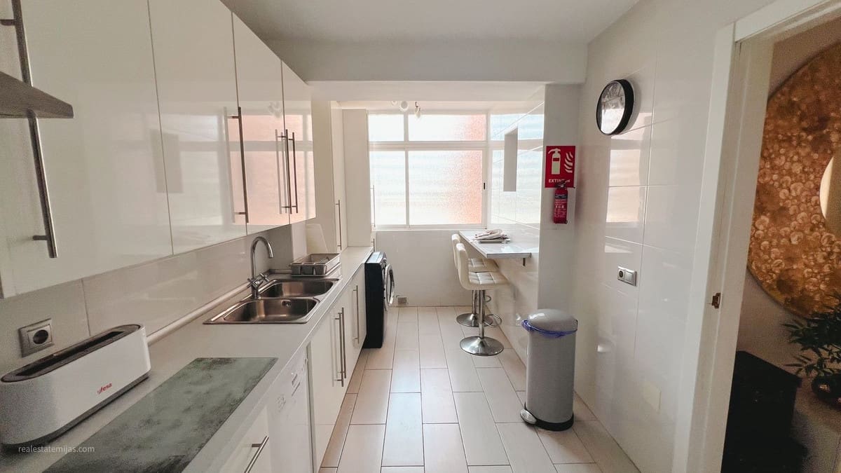 3 sypialnia Apartament na sprzedaż w Mijas z basenem garażem - 369 950 € (Ref: 9536996)