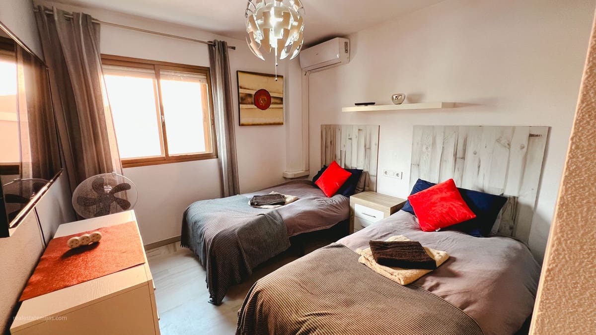 3 sypialnia Apartament na sprzedaż w Mijas z basenem garażem - 369 950 € (Ref: 9536996)