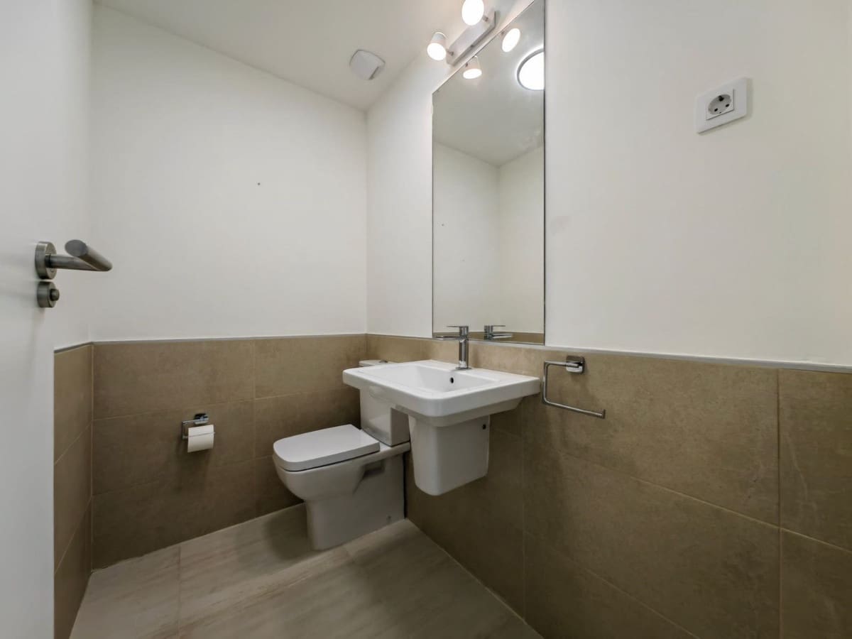 3 sovrum Takvåning till salu i Estepona med pool garage - 630 000 € (Ref: 9537014)