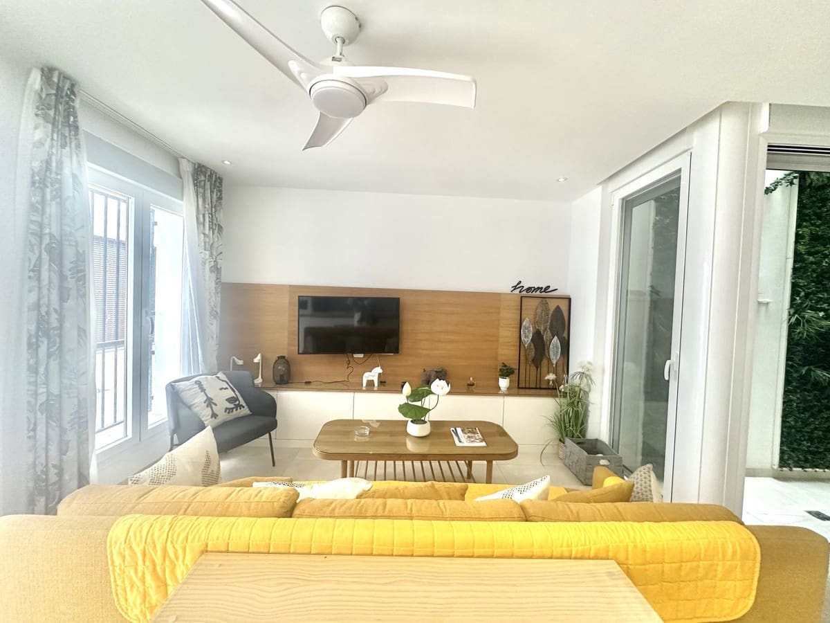 2 sypialnia Dom na sprzedaż w Marbella z basenem garażem - 590 000 € (Ref: 9537015)