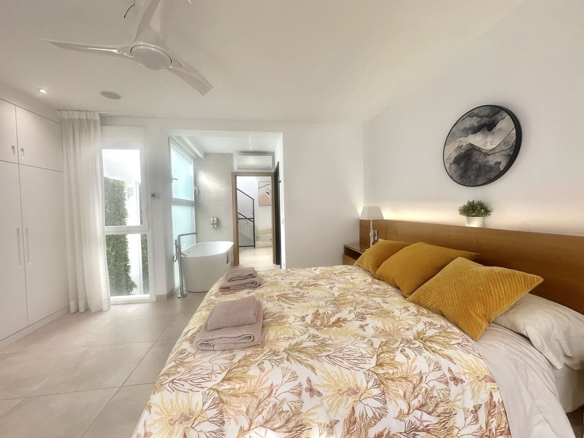 2 sypialnia Dom na sprzedaż w Marbella z basenem garażem - 590 000 € (Ref: 9537015)