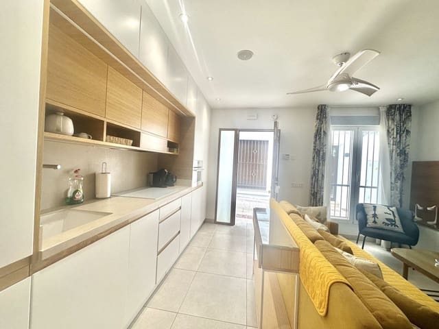 2 sypialnia Dom na sprzedaż w Marbella z basenem garażem - 590 000 € (Ref: 9537015)