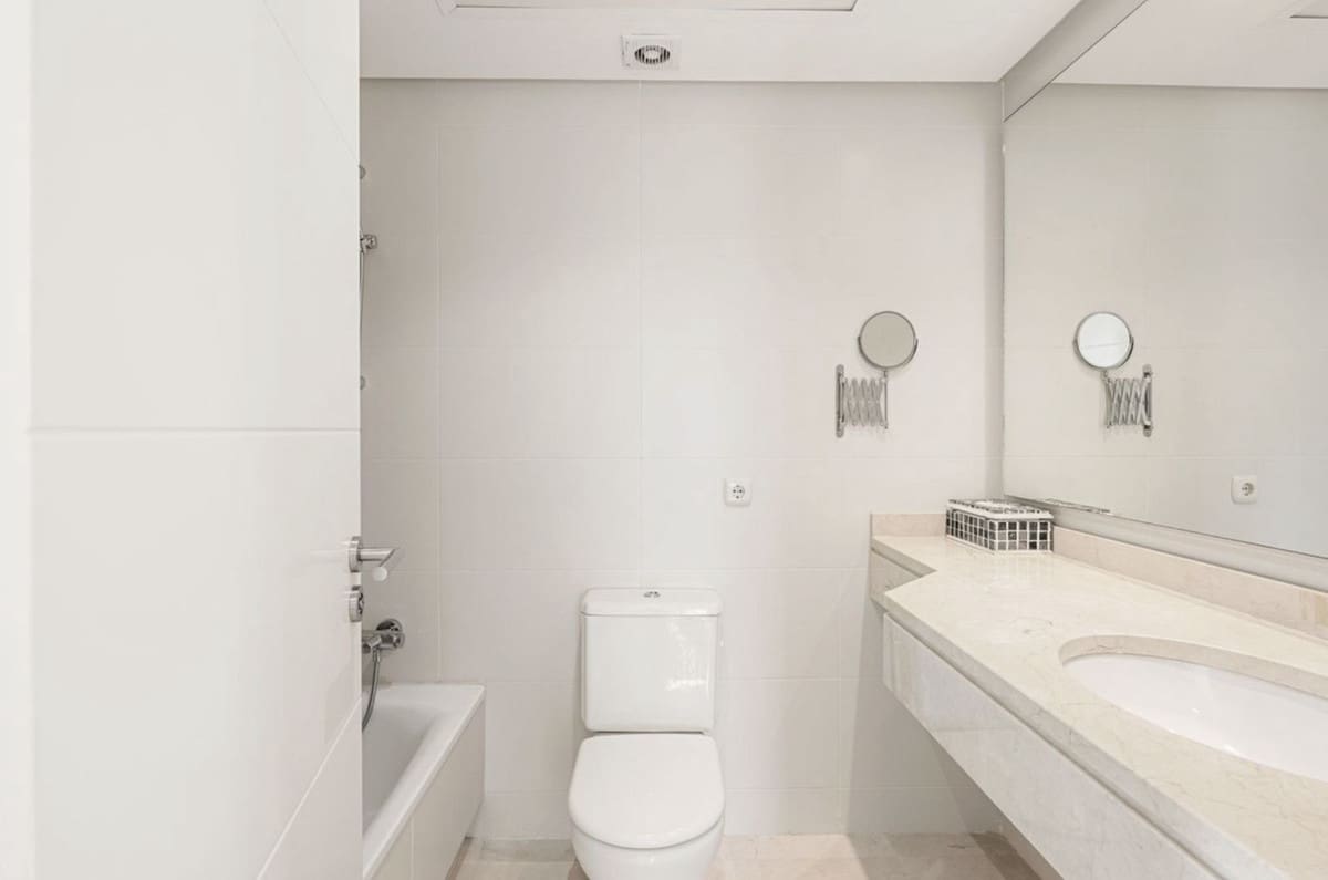 2 Zimmer Apartment zu verkaufen in Casares mit Pool Garage - 440.000 € (Ref: 9537016)