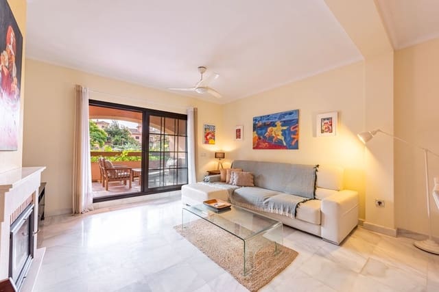 2 bedroom Apartment for sale in Estepona with pool garage - € 444,000 (Ref: 9537019)
