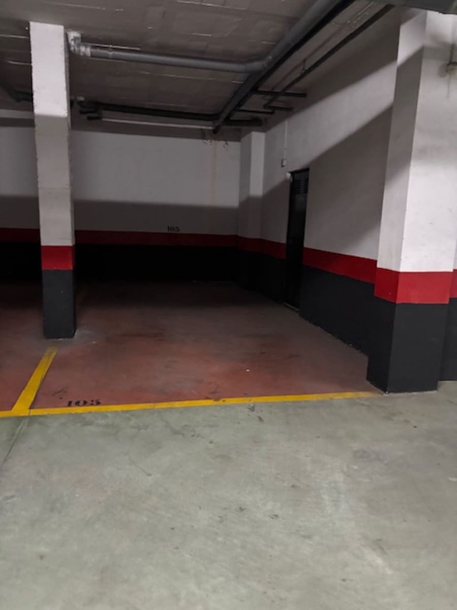 2 bedroom Apartment for sale in Estepona with pool garage - € 444,000 (Ref: 9537019)