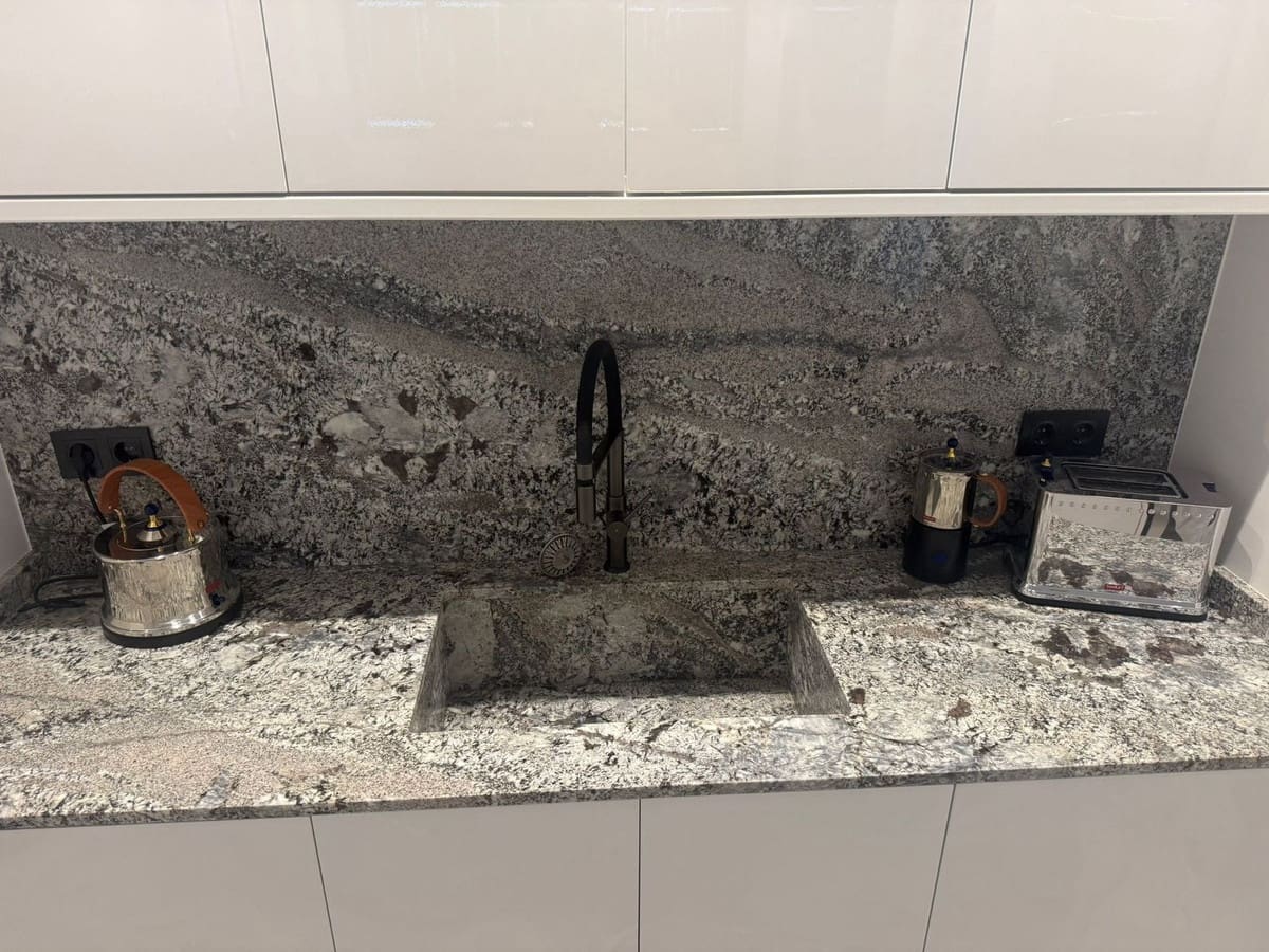 2 makuuhuone Huoneisto myytävänä paikassa La Quinta mukana uima-altaan 
autotalli - 445 000 € (Ref: 9537028)