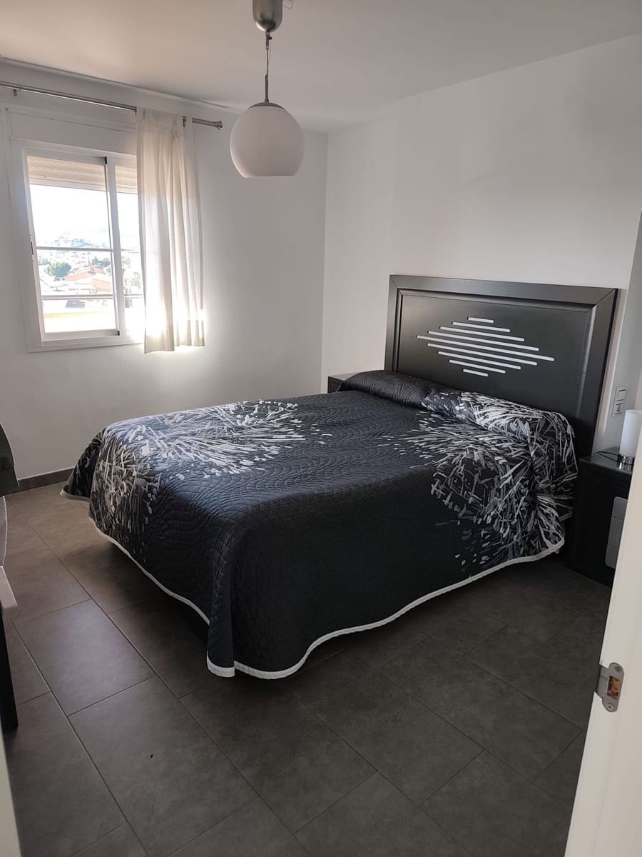 2 chambre Penthouse à vendre à Estepona avec piscine garage - 445 000 € (Ref: 9537029)