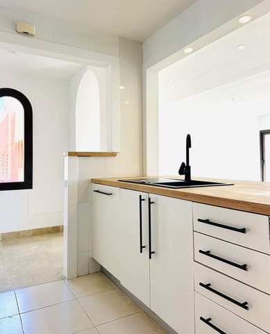 3 soveværelse Penthouse til salg i La Duquesa / Puerto de la Duquesa, Manilva med swimmingpool garage - € 515.000 (Ref: 9541755)