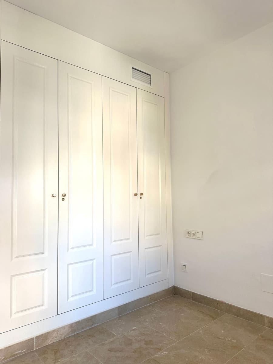 3 soveværelse Penthouse til salg i La Duquesa / Puerto de la Duquesa med swimmingpool garage - € 515.000 (Ref: 9541755)