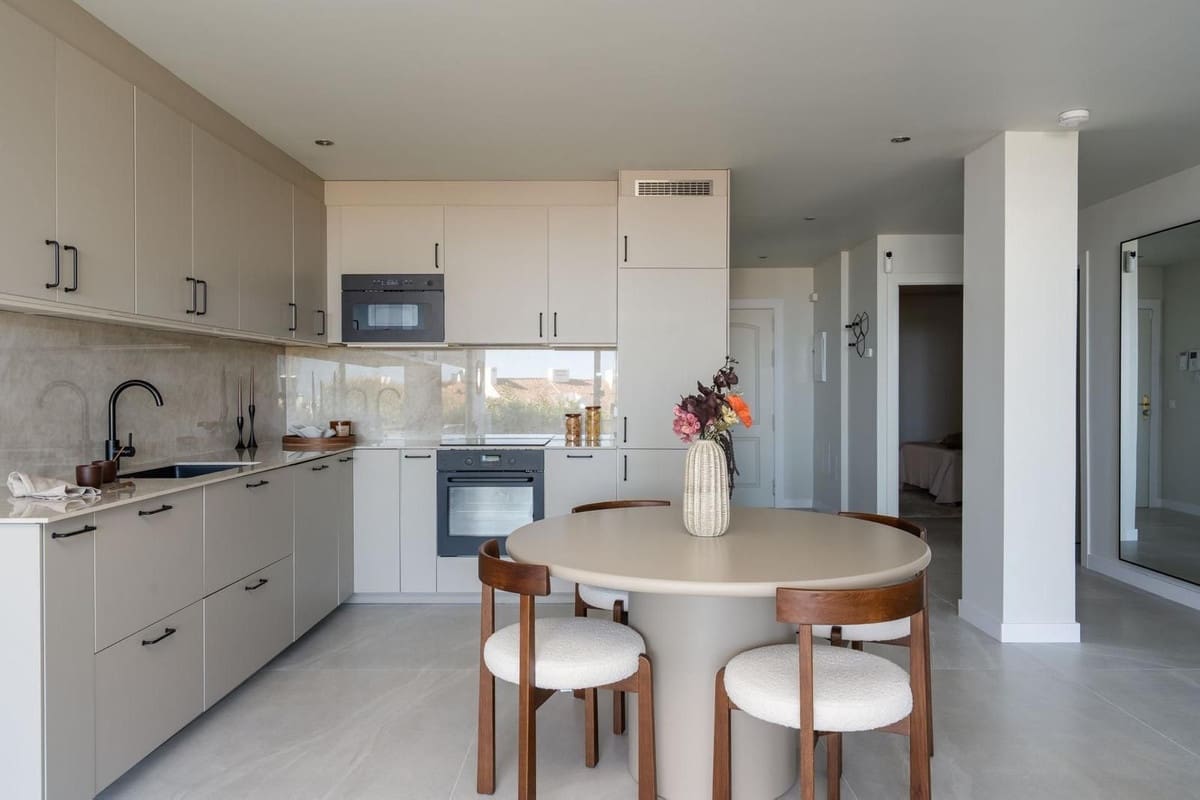 3 slaapkamer Appartement te koop in Miraflores met zwembad garage - € 595.000 (Ref: 9548994)