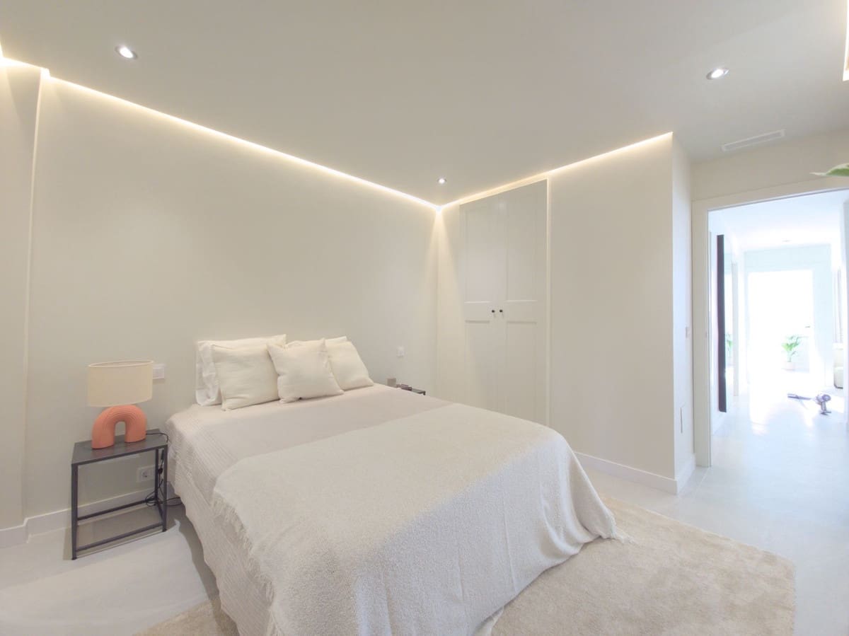 3 slaapkamer Appartement te koop in Miraflores met zwembad garage - € 595.000 (Ref: 9548994)