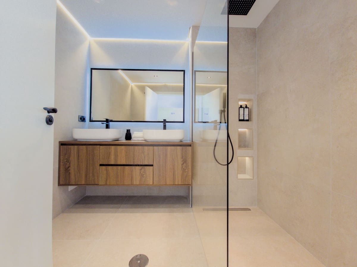 3 slaapkamer Appartement te koop in Miraflores met zwembad garage - € 595.000 (Ref: 9548994)