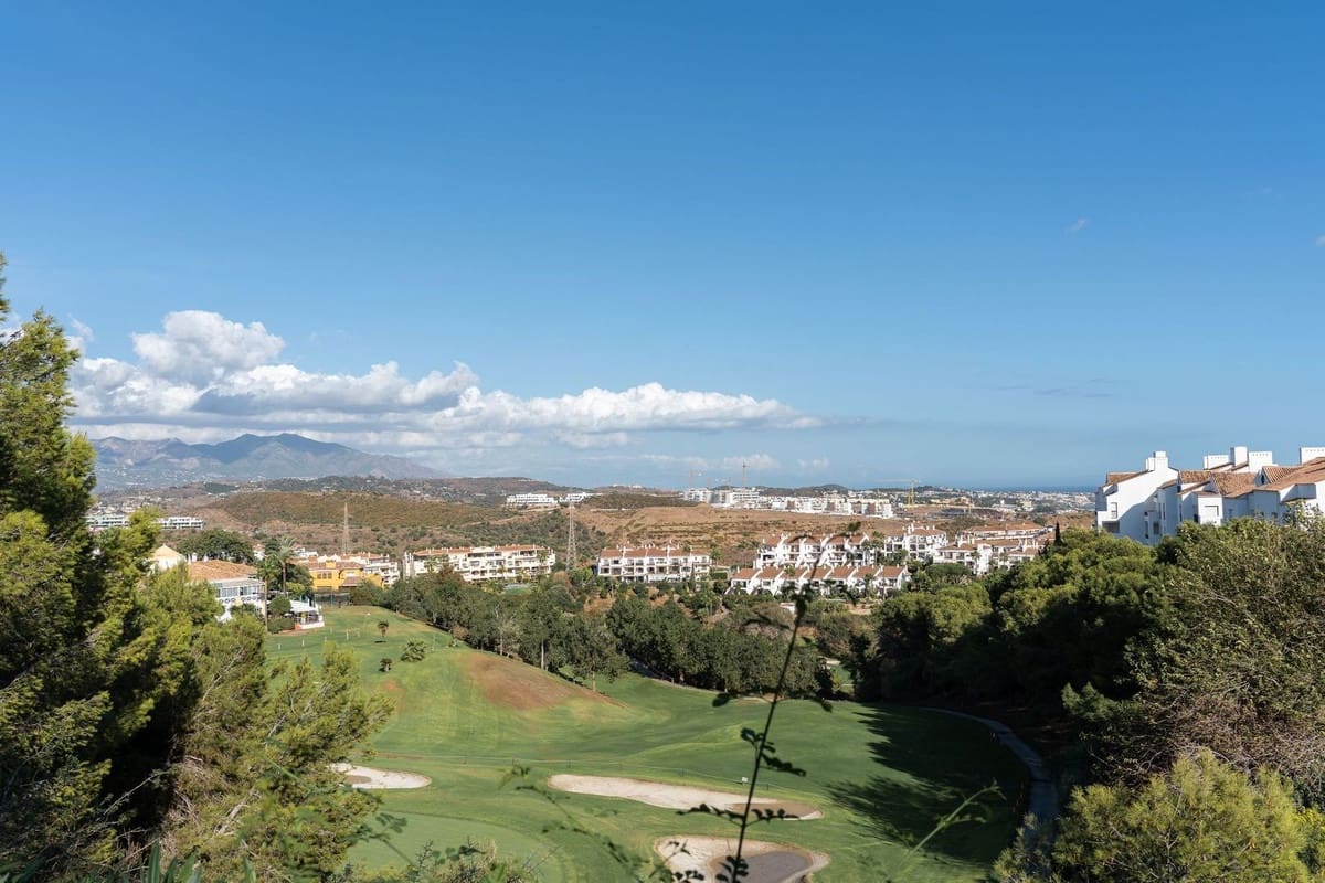 3 slaapkamer Appartement te koop in Miraflores met zwembad garage - € 595.000 (Ref: 9548994)