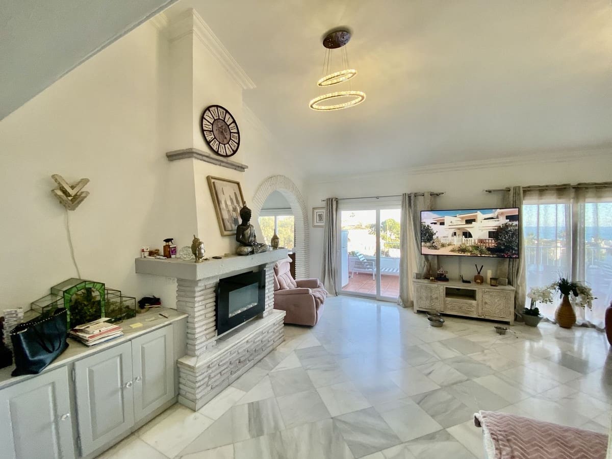 5 soverom Villa til salgs i Calahonda med svømmebasseng garasje - € 1 150 000 (Ref: 9549786)