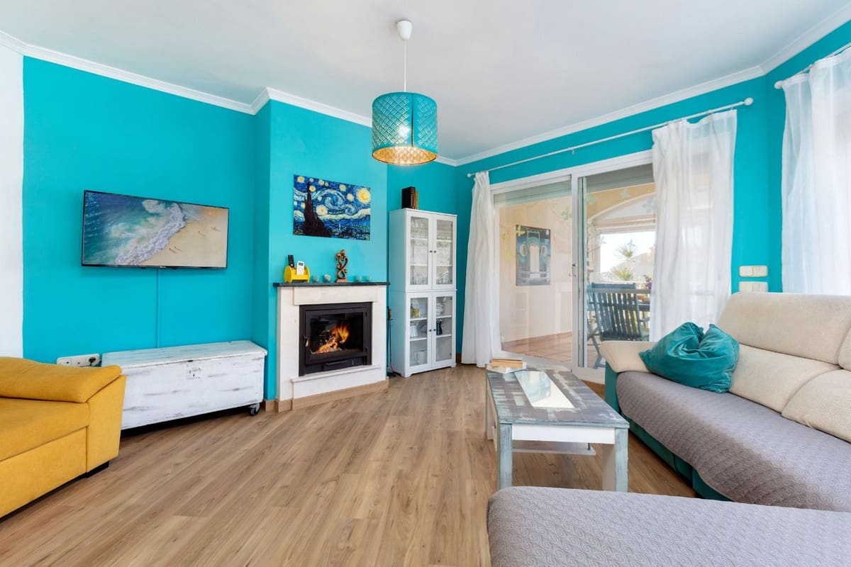 4 soverom Kjedet enebolig til salgs i Riviera del Sol med svømmebasseng garasje - € 495 000 (Ref: 9549801)