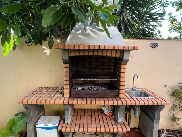 4 soverom Kjedet enebolig til salgs i Riviera del Sol, Mijas med svømmebasseng garasje - € 495 000 (Ref: 9549801)