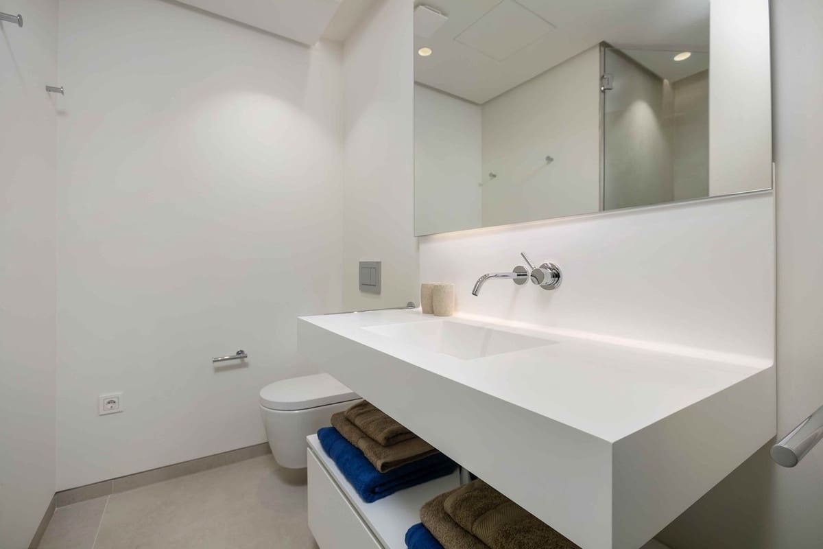 2 bedroom Apartment for sale in Ojen with pool garage - € 770,000 (Ref: 9549805)