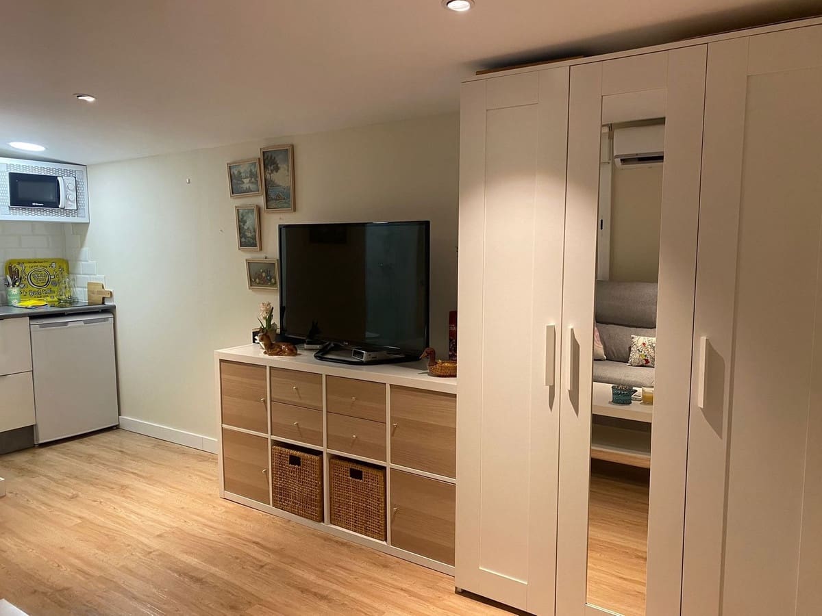 4 soveværelse Semi-Rækkehus til salg i Riviera del Sol med swimmingpool garage - € 460.000 (Ref: 9549807)