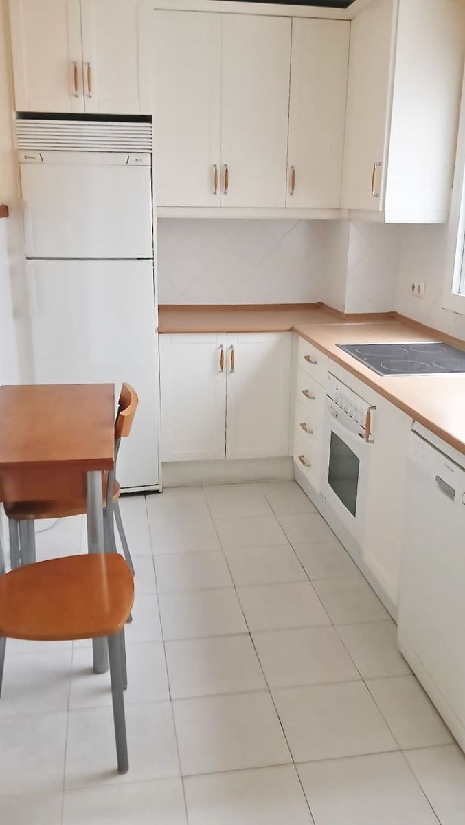 Apartamento de 4 habitaciones en Marbella en venta - 650.000 € (Ref: 9549808)