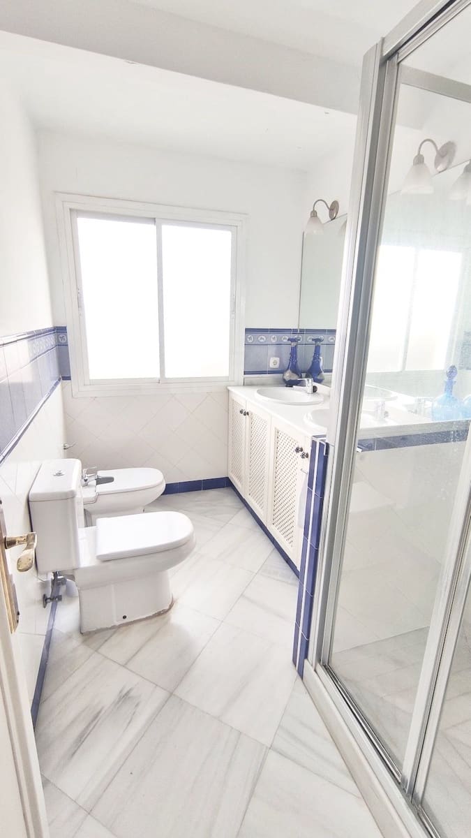 Apartamento de 4 habitaciones en Marbella en venta - 650.000 € (Ref: 9549808)