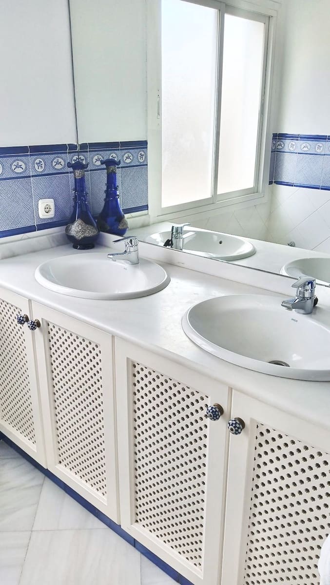 Apartamento de 4 habitaciones en Marbella en venta - 650.000 € (Ref: 9549808)