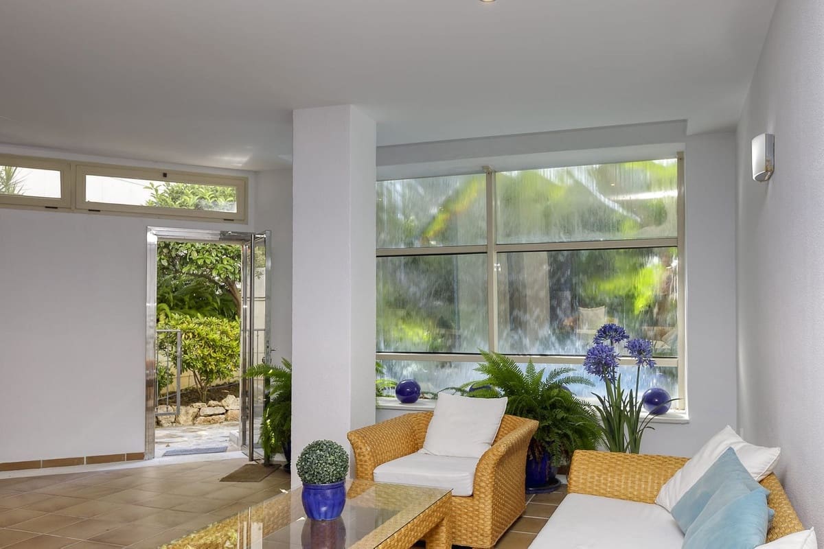 3 soveværelse Lejlighed til salg i Nueva Andalucia med swimmingpool garage - € 660.000 (Ref: 9549809)