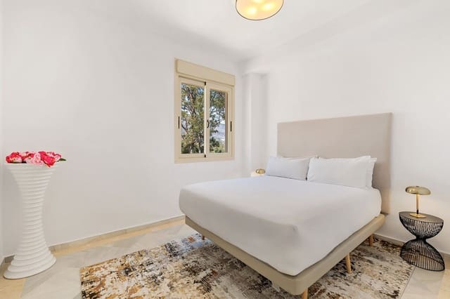 3 soveværelse Lejlighed til salg i Nueva Andalucia, Marbella med swimmingpool garage - € 660.000 (Ref: 9549809)