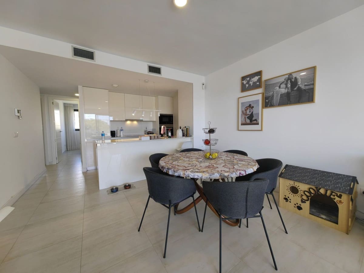 Apartamento de 3 habitaciones en Estepona en venta con piscina garaje - 485.000 € (Ref: 9549819)