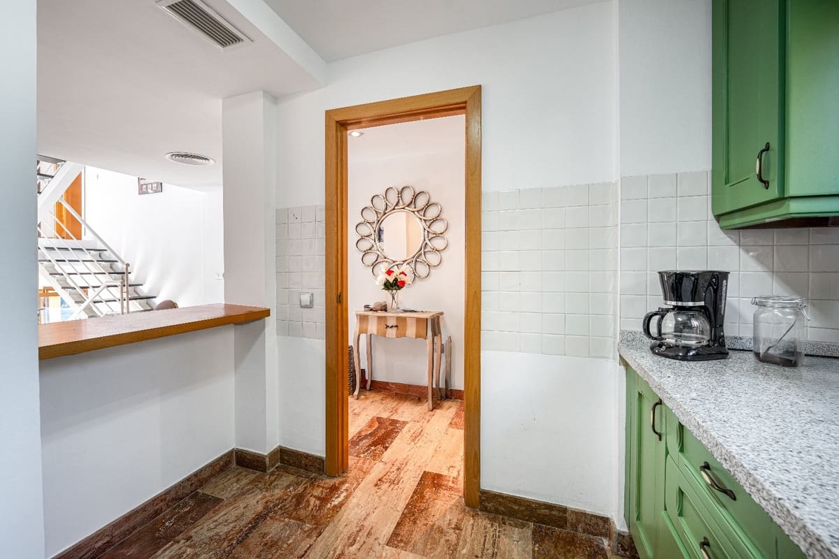 4 soverom Kjedet enebolig til salgs i Riviera del Sol med svømmebasseng garasje - € 549 000 (Ref: 9549820)