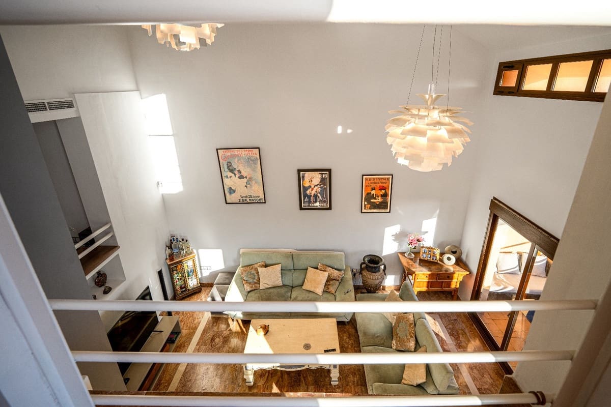 4 soverom Kjedet enebolig til salgs i Riviera del Sol med svømmebasseng garasje - € 549 000 (Ref: 9549820)