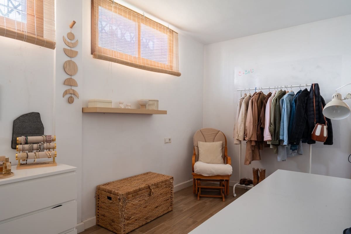 5 makuuhuone Huvila myytävänä paikassa La Sierrezuela mukana uima-altaan - 950 000 € (Ref: 9549873)