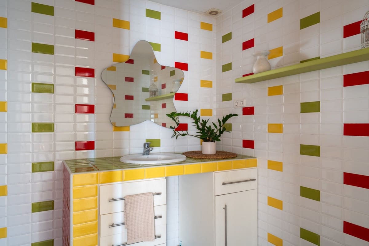 5 makuuhuone Huvila myytävänä paikassa La Sierrezuela mukana uima-altaan - 950 000 € (Ref: 9549873)