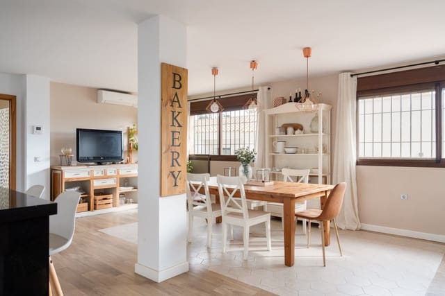 5 makuuhuone Huvila myytävänä paikassa La Sierrezuela, Mijas mukana uima-altaan - 950 000 € (Ref: 9549873)