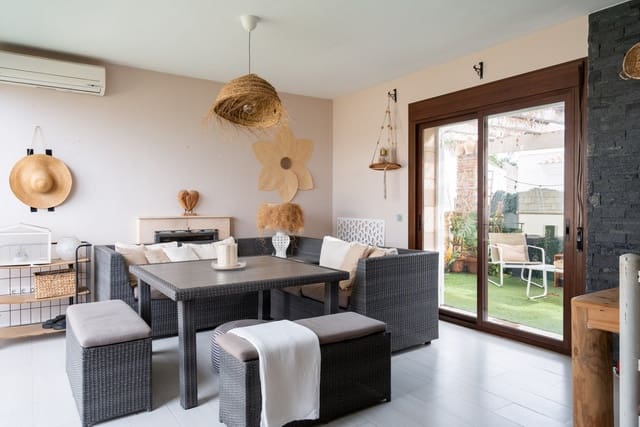 5 makuuhuone Huvila myytävänä paikassa La Sierrezuela, Mijas mukana uima-altaan - 950 000 € (Ref: 9549873)