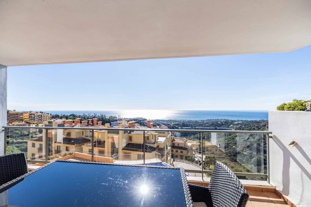 2 makuuhuone Huoneisto myytävänä paikassa Calahonda mukana uima-altaan 
autotalli - 419 000 € (Ref: 9549909)