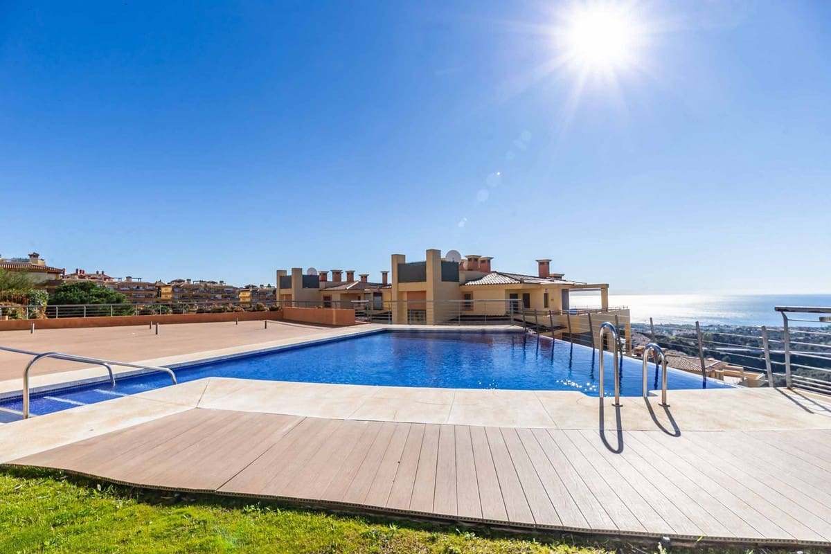 2 makuuhuone Huoneisto myytävänä paikassa Calahonda mukana uima-altaan 
autotalli - 419 000 € (Ref: 9549909)