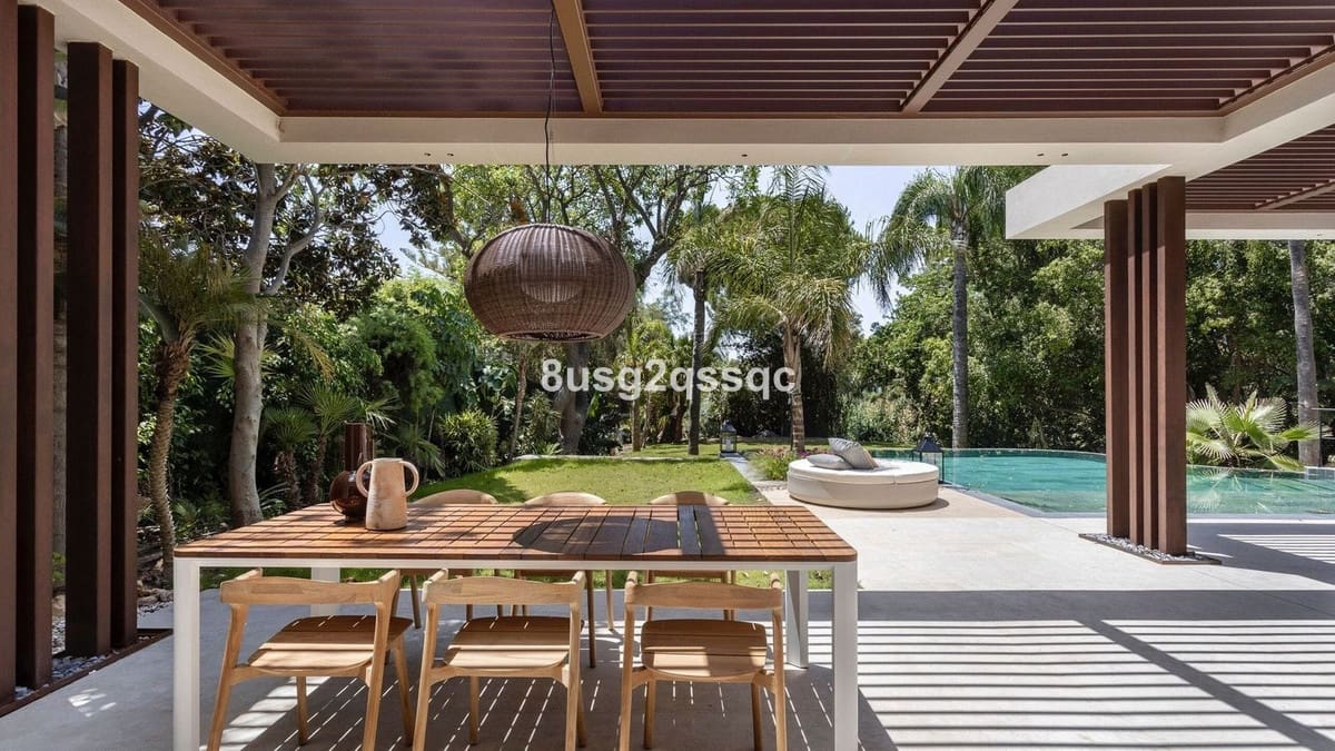 Chalet de 6 habitaciones en Marbella en venta con piscina garaje - 6.000.000 € (Ref: 9550007)