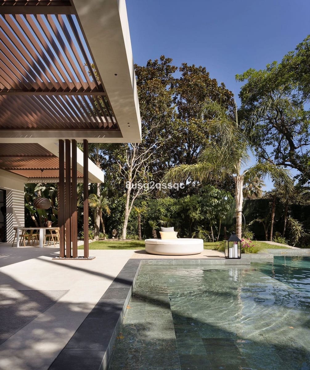 Chalet de 6 habitaciones en Marbella en venta con piscina garaje - 6.000.000 € (Ref: 9550007)