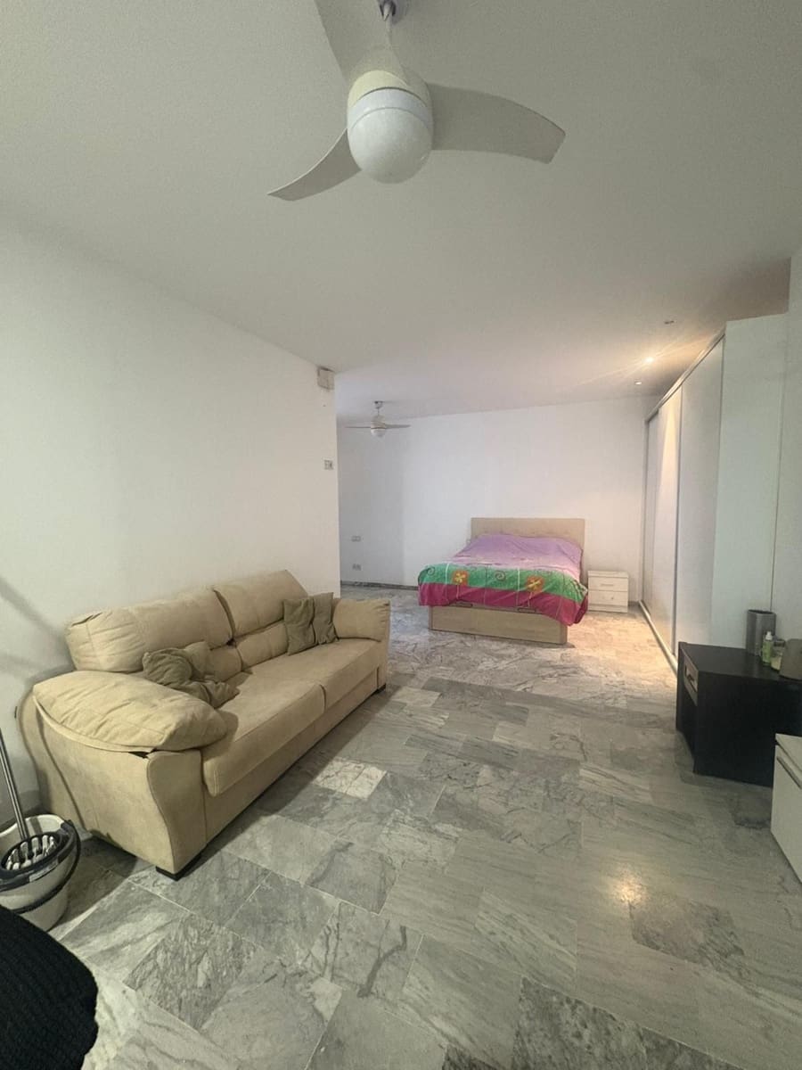 1 soveværelse Lejlighed til salg i Estepona med swimmingpool garage - € 205.000 (Ref: 9550014)